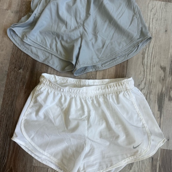 Nike Dri-Fit Lined Shorts Athletic Wear Casual Grey White Sz Mediums - Picture 7 of 8